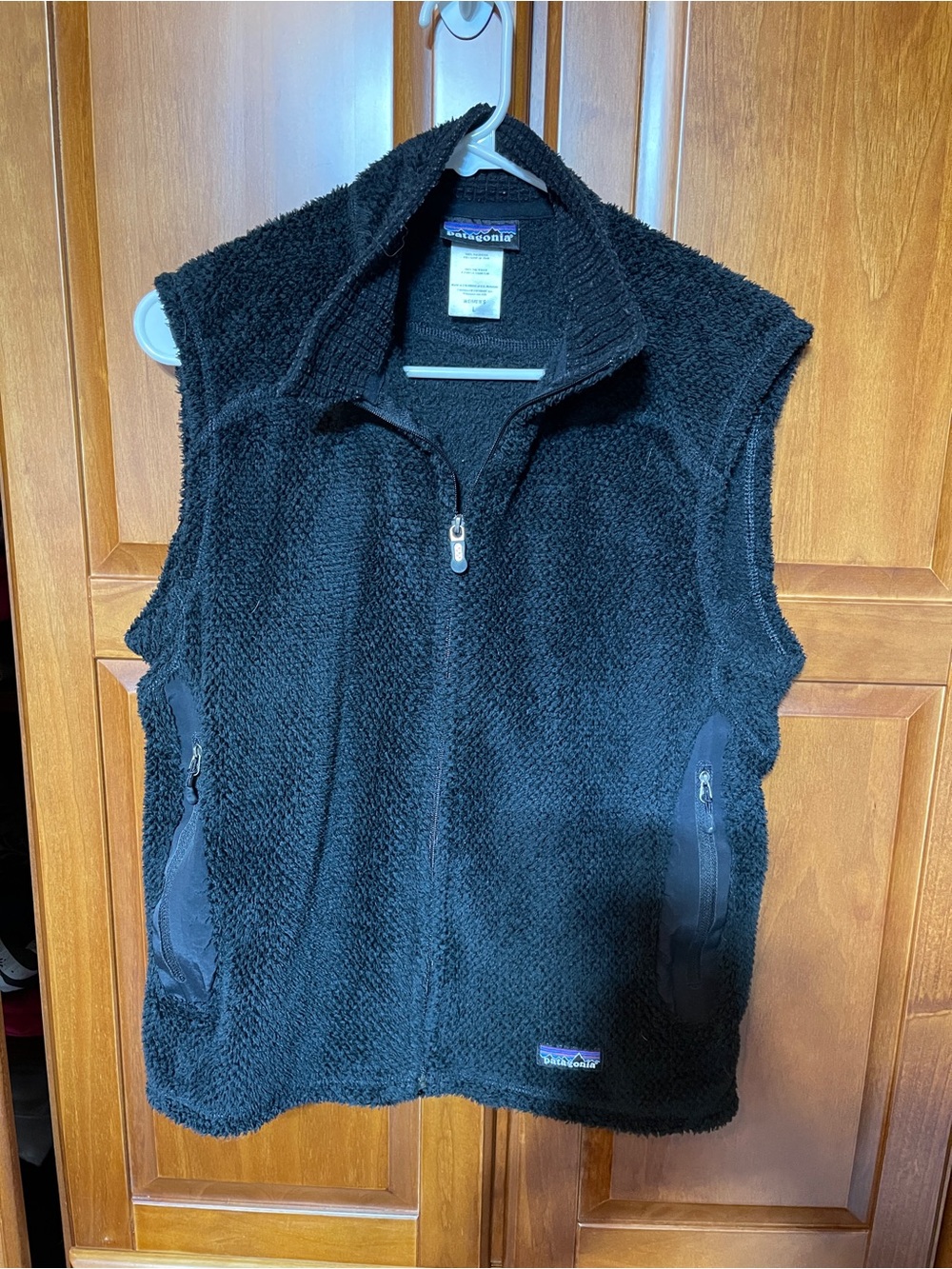 Patagonia woman’s Black Sherpa Zip-Up Vest